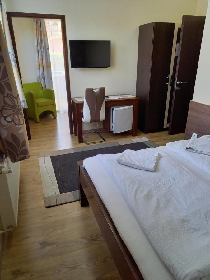 Bük Medea Apartman מראה חיצוני תמונה